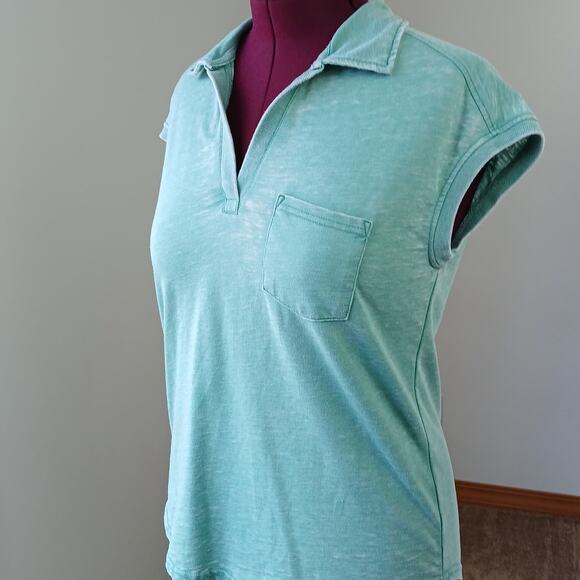 Jane + Delancey Green Polo Tee Small blouse top distressed retro LGBTQ+ Love - Picture 1 of 11